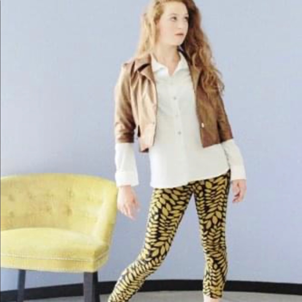 Cropped Linen Jacket - Picture 5 of 5